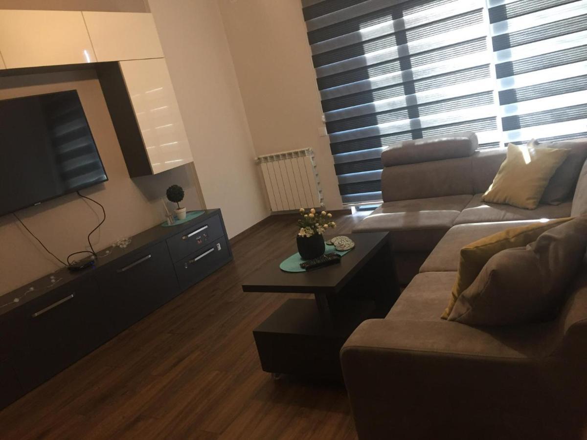 Sol'S M2 White Modern Apartments Tbilisi Luaran gambar