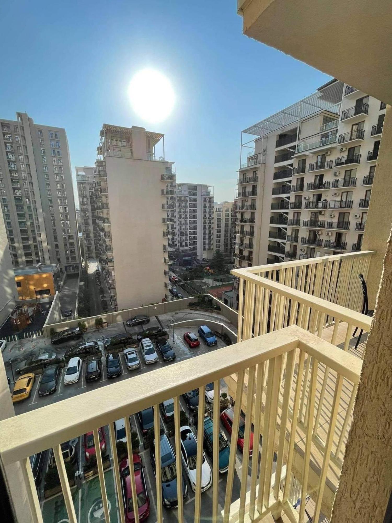 Sol'S M2 White Modern Apartments Tbilisi Luaran gambar
