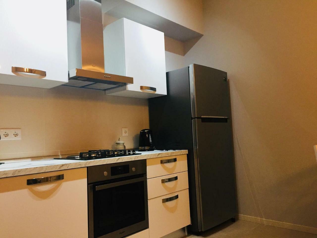 Sol'S M2 White Modern Apartments Tbilisi Luaran gambar